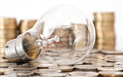 Ako si vybrať dodávateľa elektriny do podniku a na čo si dať pozor?