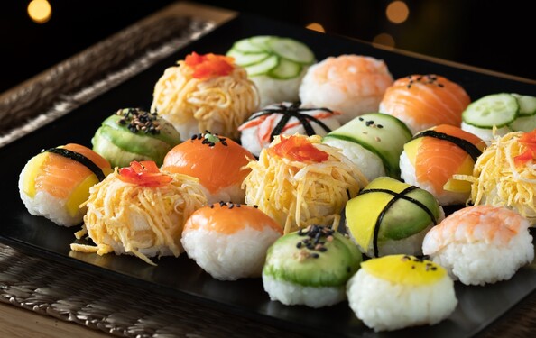 Ktorý druh sushi má tvar guľôčky?