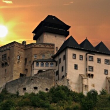 Na obrázku je hrad?