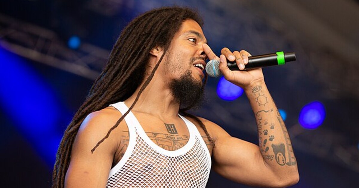 „Glastonbury není místem pro antisemitismus.“ Festival se vyjádřil ke kontroverznímu vystoupení