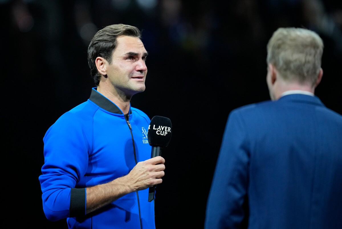 Federer se rozplakal i během závěrečné řeči. 