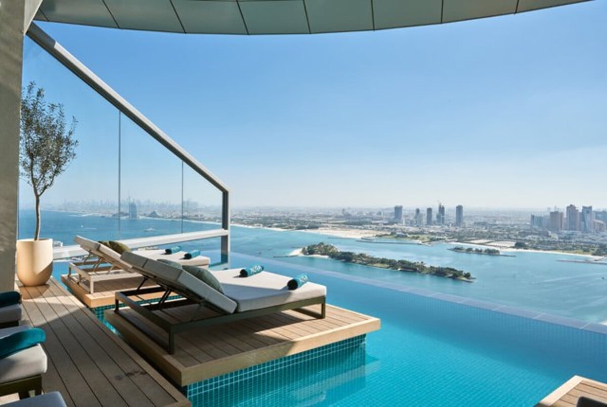 aura skypool infinity pool bazén dubaj