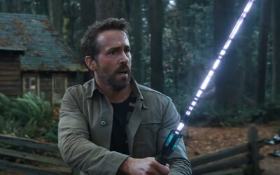 Ryan Reynolds bojuje ako rytier Jedi a cestuje v čase za svojím mladším ja