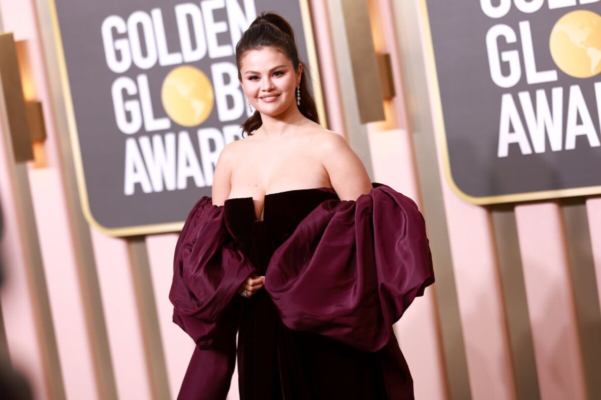 Selena Gomez Golden Globes 2023
