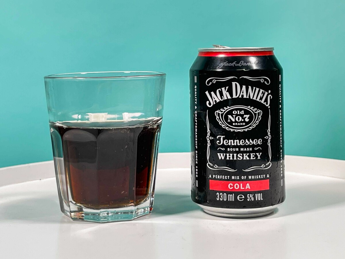Jack Daniels Cola.