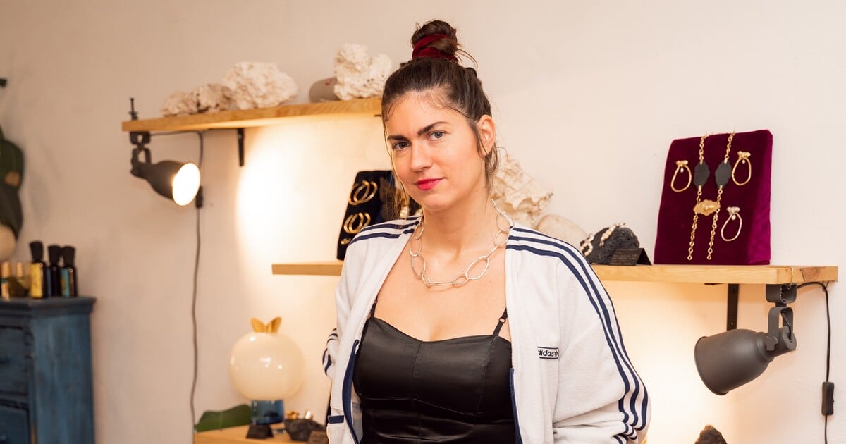 Když se intuice snoubí s řemeslem: „Mega mě to baví,“ říká šperkařka Dick Wolf. Byli jsme u ní v ateliéru