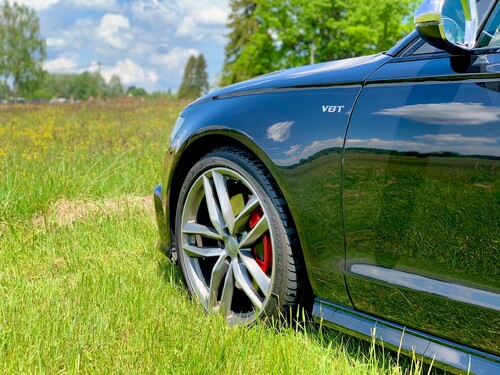 Aká je zákonom stanovená minimálna hĺbka dezénu pri letných pneumatikách? 