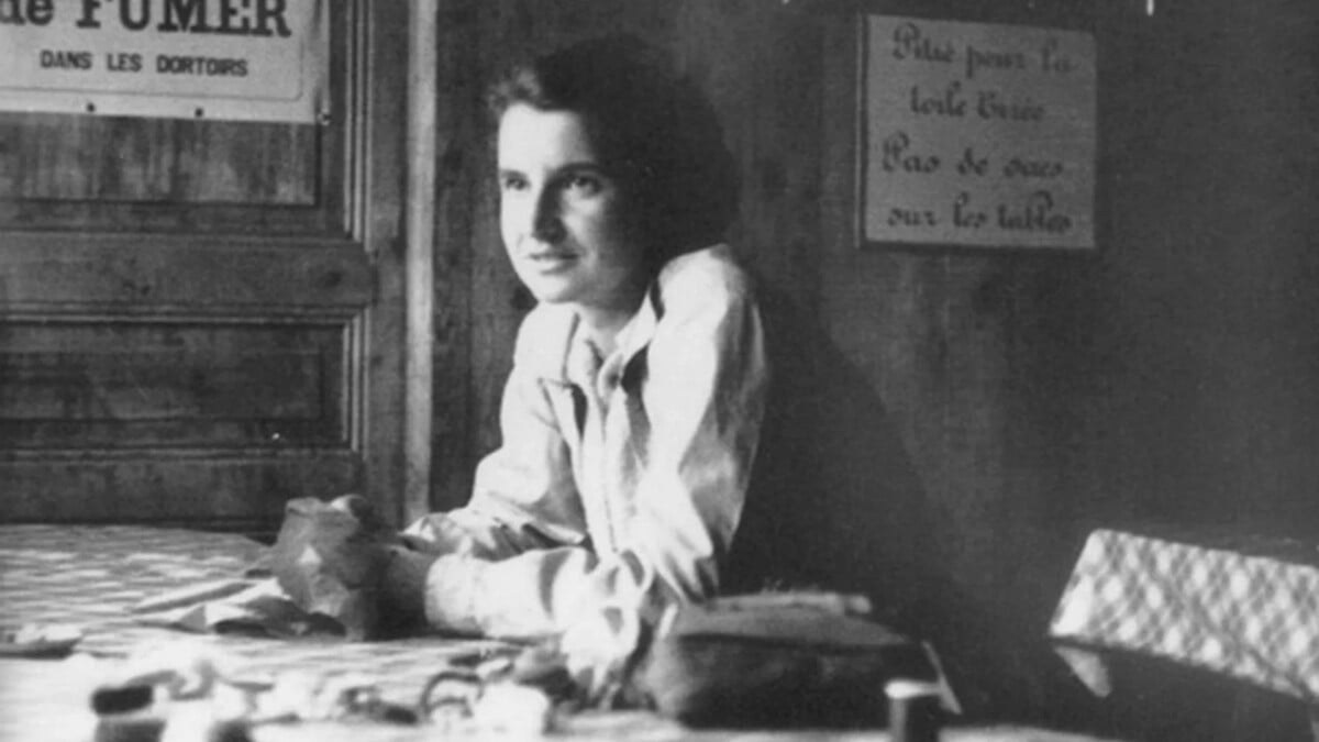 Vědkyně Rosalind Franklin v Paříži.