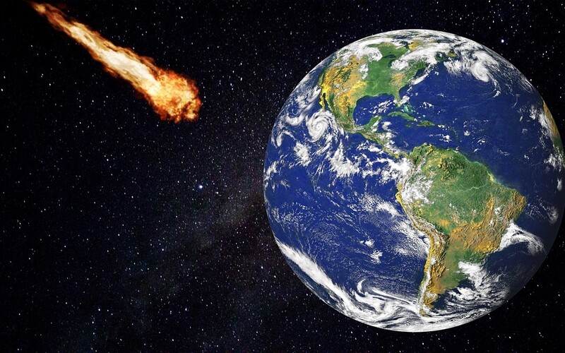 Okolo Zeme preletí obrovský asteroid. Pozorovať ho budeme môcť už v polovici januára.