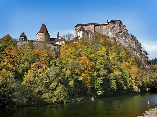 Ktorý hrad je na obrázku?