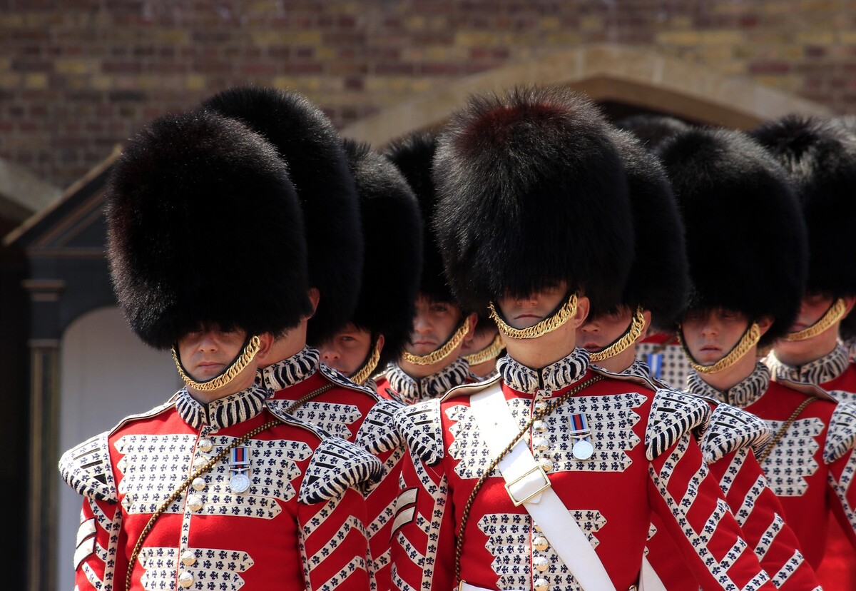 Kráľovská garda Buckinghamského paláca.