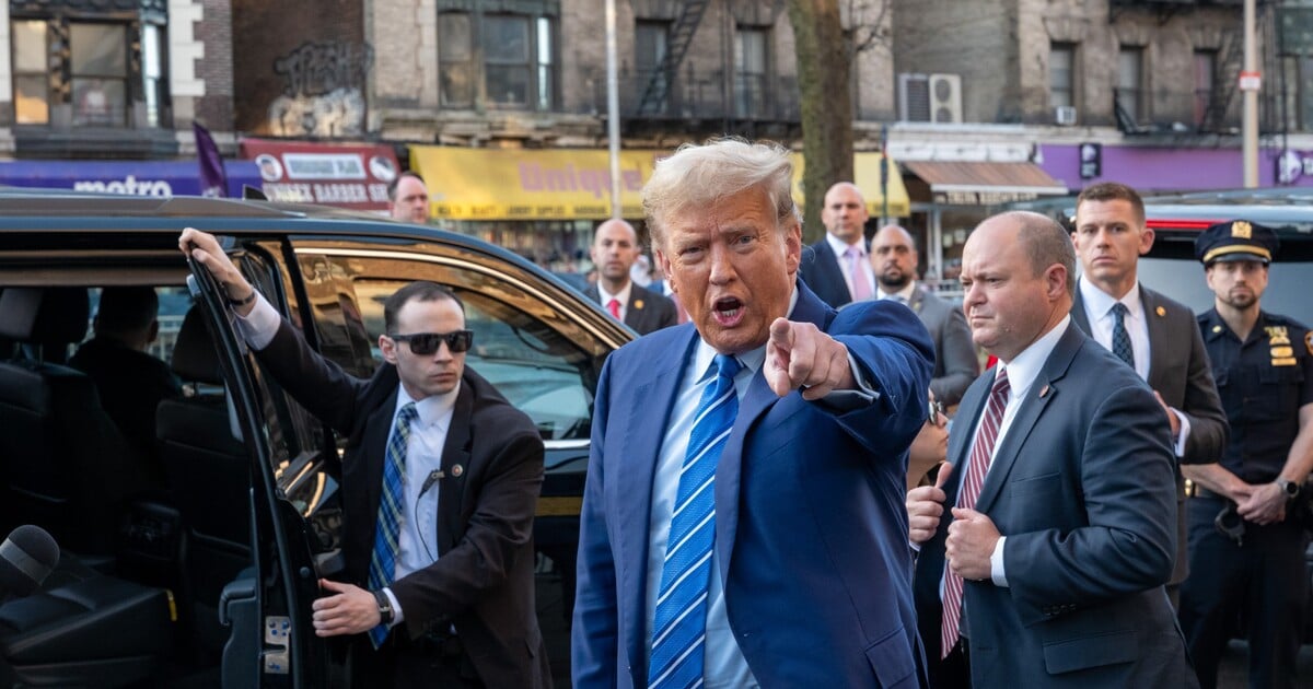 Podle Trumpa jsou evropští lídři slabí a Evropa je v rozkladu. Naznačil, že na Ukrajině by se měly konat volby