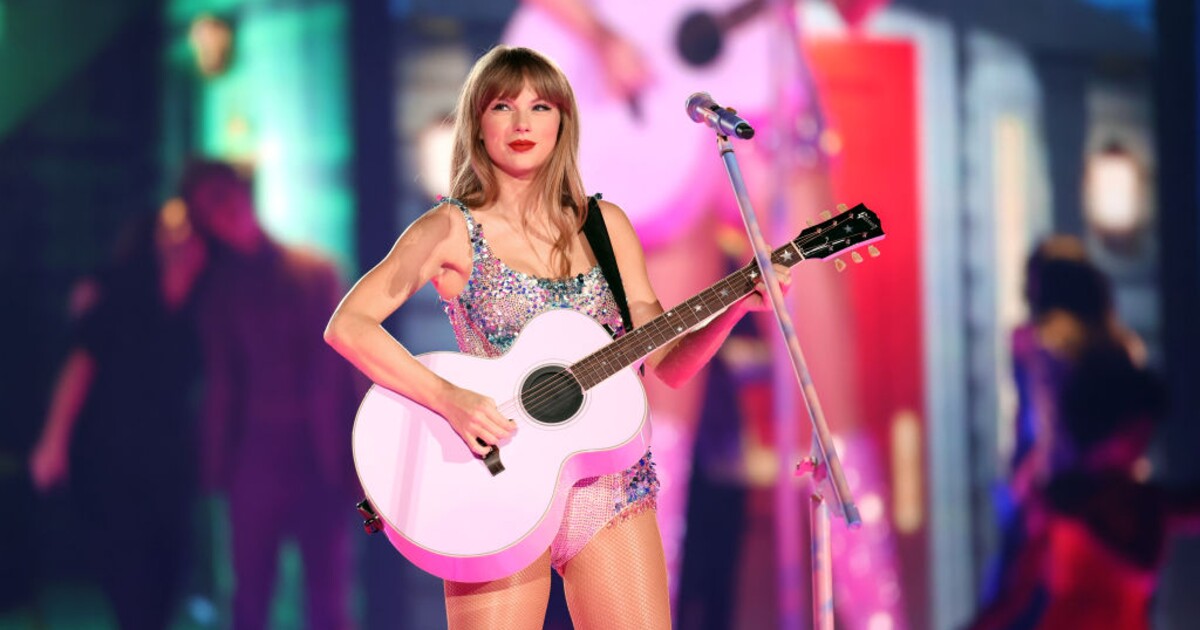 Taylor Swift po pěti letech vyjela na turné. Odstartovala ho tříhodinovou show, zaznělo 44 písní z celé kariéry