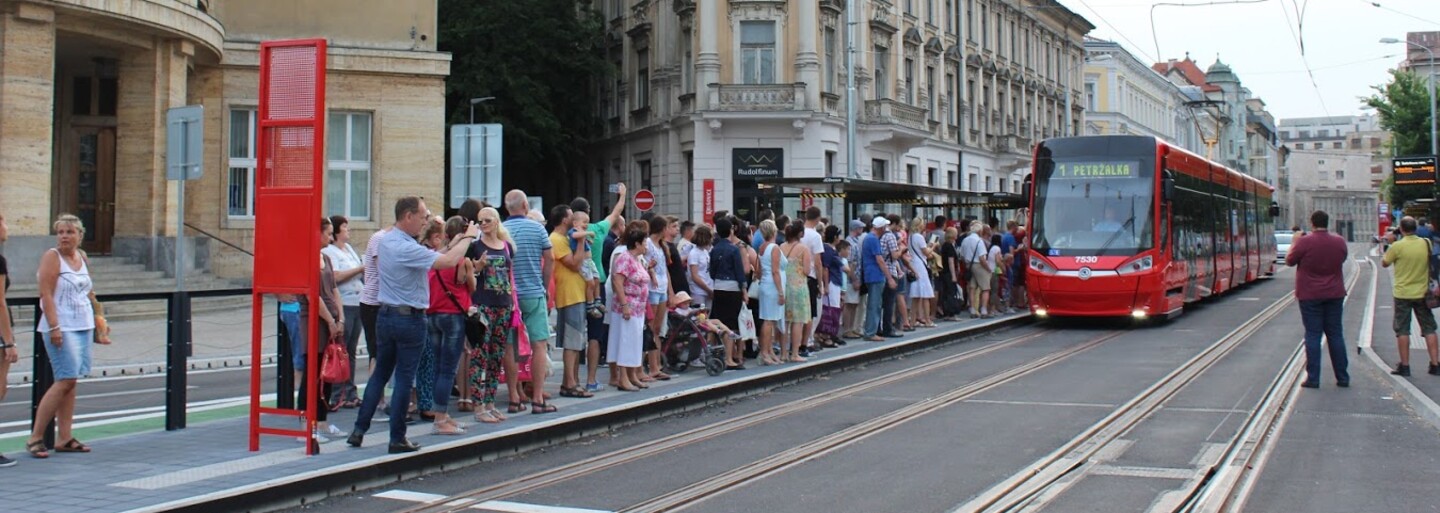 5 důvodů, proč i tvůj autobus má zpoždění či vůbec nepřijíždí. Podílíme se na tom i my