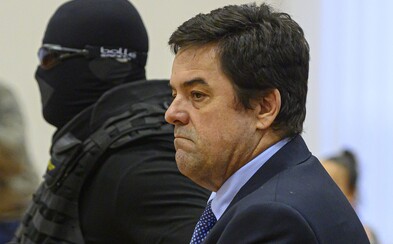 5 najdôležitejších momentov z tretieho dňa megaprocesu s Kočnerom: Peter Tóth opisuje sledovanie Kuciaka v 8-hodinovej výpovedi 5 najdôležitejších momentov z tretieho dňa megaprocesu s Kočnerom: Peter Tóth opisuje sledovanie Kuciaka v 8-hodinovej výpovedi