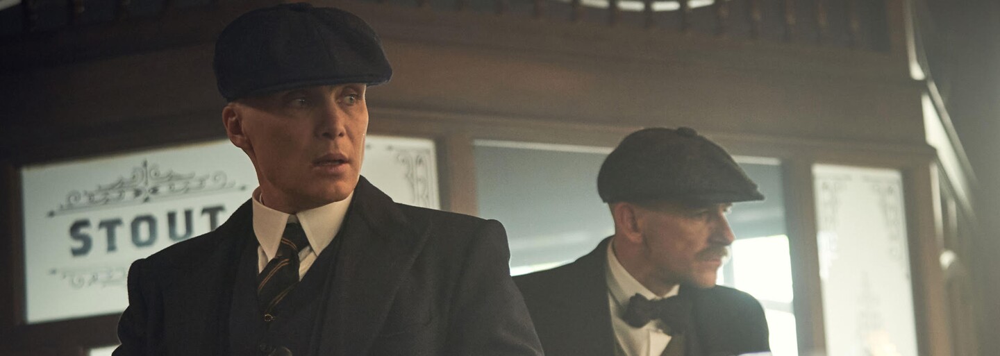 5. séria Peaky Blinders kvalitou rozdelila divákov. Šetrila akciou, no i tak za sebou zanechala množstvo mŕtvol (Recenzia)