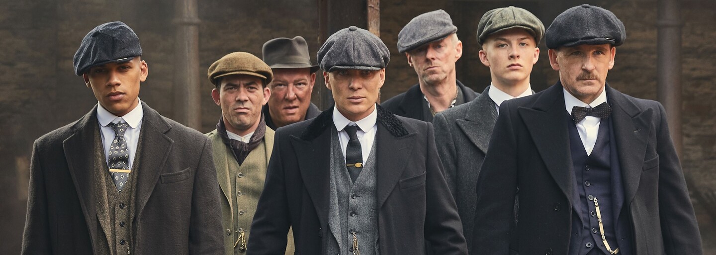 5. série Peaky Blinders započala krvavými vraždami a politickými intrikami