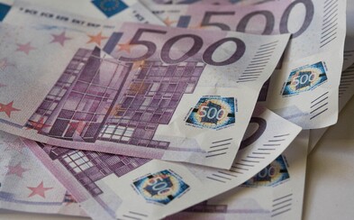 500-eurovkou sme už doplatili. Európska centrálna banka sa ju chystá zrušiť, pretože v nej nevidí žiadny zmysel 500-eurovkou sme už doplatili. Európska centrálna banka sa ju chystá zrušiť, pretože v nej nevidí žiadny zmysel