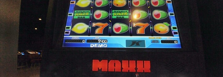 Abstinující gambler Roman: Od večera do rána jsem utíkal od problémů za blikajícím strojem, který mi byl nejlepším kamarádem