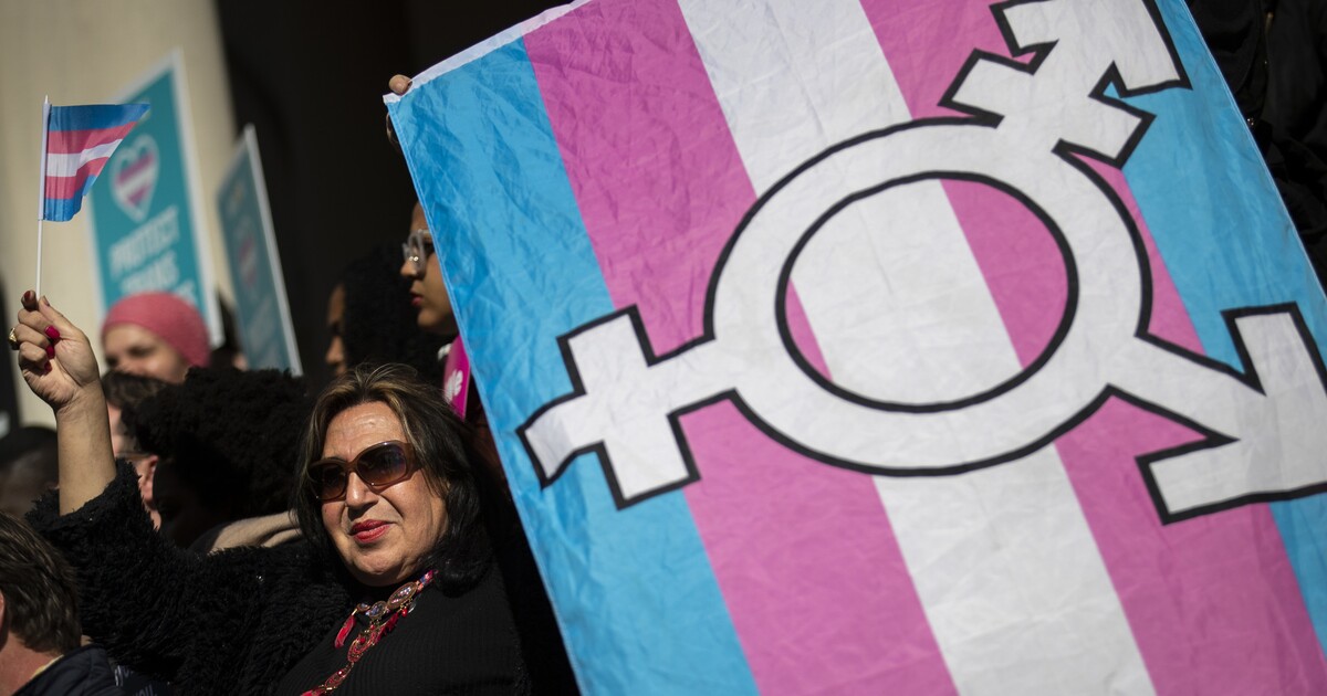 Trans lidé nebudou muset na kastrace. Jsou však nuceni zůstat ve střehu