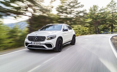 510-koňové GLC 63 (Coupé) je realitou. Zaujme jedinou V8-čkou v triede, ale i famóznou dynamikou 510-koňové GLC 63 (Coupé) je realitou. Zaujme jedinou V8-čkou v triede, ale i famóznou dynamikou
