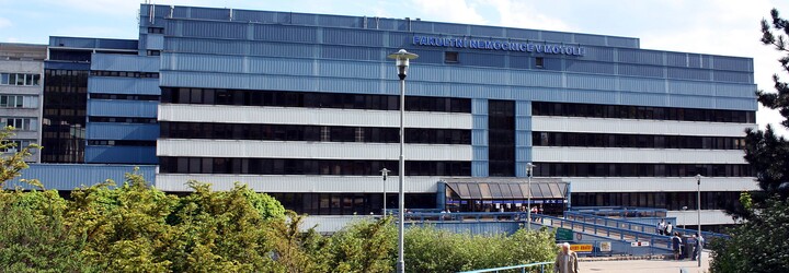 V nemocnici Motol v noci hořelo, muselo být evakuováno 60 lidí z urgentního příjmu