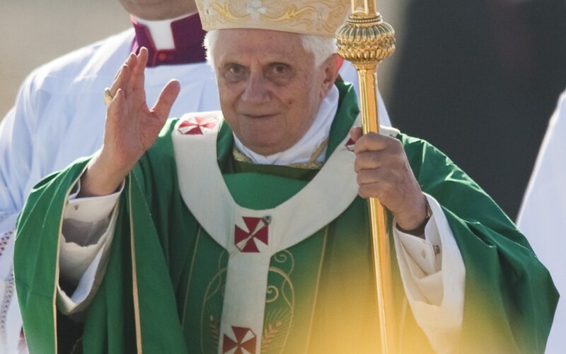 Zemřel bývalý papež Benedikt XVI.