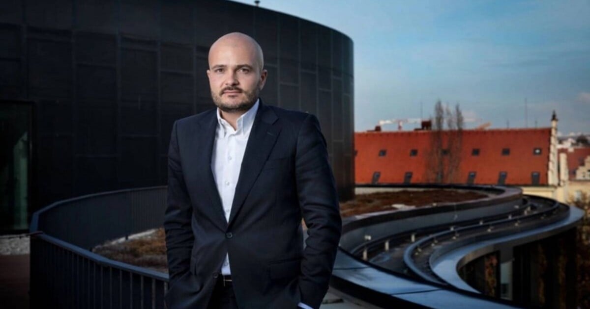 Česka zbrojařská firma vstoupilo na burzu. Ze Strnada je nejbohatší Čech.