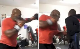 53letý Mike Tyson má stále extrémně rychlé a silné údery. Sleduj jeho nové video z tréninku