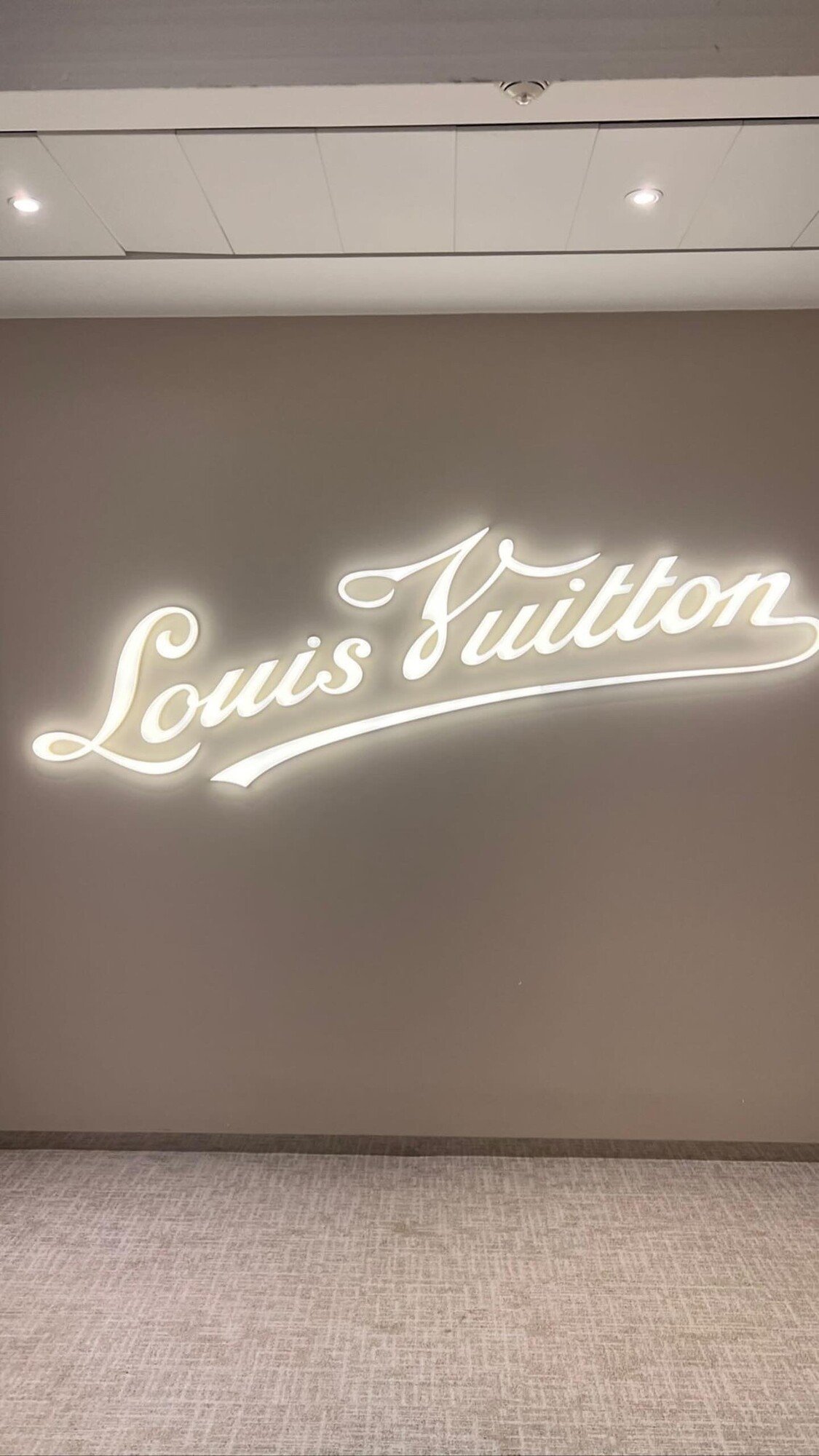 Slovenka v zahraničí, móda, Louis Vuitton, Paríž