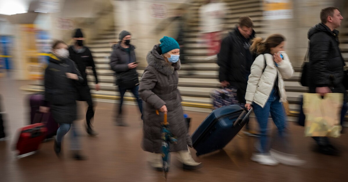 Ukrajinci v Česku si nevydělají ani 150 korun za hodinu. Žijí pod hranicí příjmové chudoby