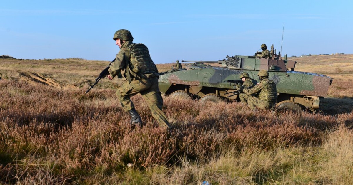AKTUÁLNĚ: V Polsku pátrají po střelci. Byla nasazena armáda i speciální dron