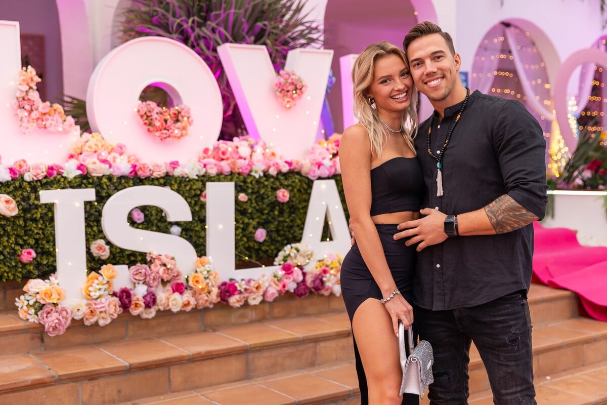 V AZI LOVE ISLAND V hru 75 000 Eur Si Odn a Tento P r REFRESHER sk v-azi-love-island-v-hru-75-000-eur-si-odn-a-tento-p-r-refresher-sk