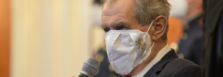 VIDEO: Miloš Zeman odmítl podat ruku autorovi hry Ovčáček čtveráček při jmenování nových rektorů vysokých škol