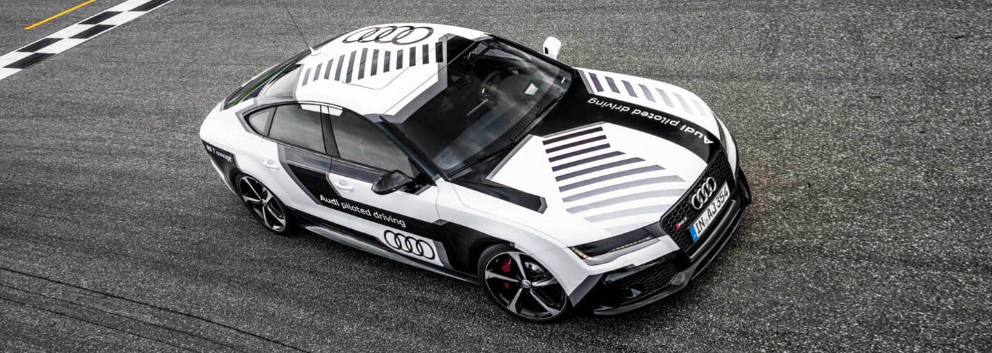 560-koňové Audi RS7 pokorilo známy okruh v rýchlosti až 240 km/h, bez vodiča!