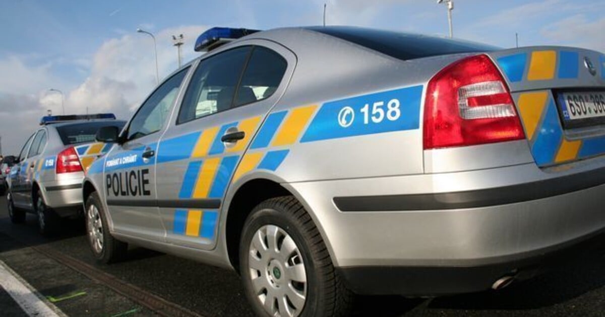 Brutální případ na Lounsku: Muž měl na ubytovně zmlátit batole, muselo vrtulníkem do nemocnice