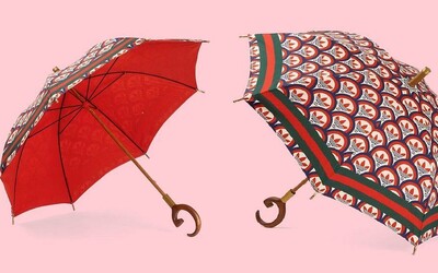 Dáždnik Gucci za 1 500 eur sa stal terčom výsmechu. Nie je nepremokavý, takže v daždi ti je nanič.