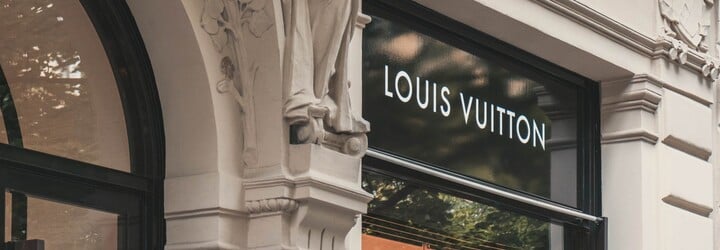 Ako vyzerá debutová kolekcia Virgila Abloha pod Louis Vuitton? Inšpirovaná je Čarodejníkom z krajiny Oz