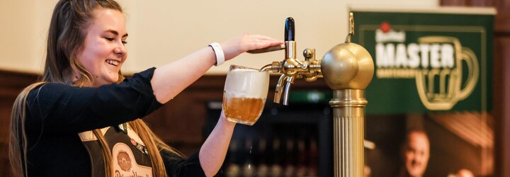 21-ročná Dorota je majsterkou za výčapom: Existuje trik, ako hneď zistiť, či ti v podniku pivo načapovali správne (Rozhovor)