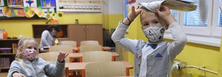 Pražskou školu kvůli covidu zavřeli. Děti přejdou na distanční výuku