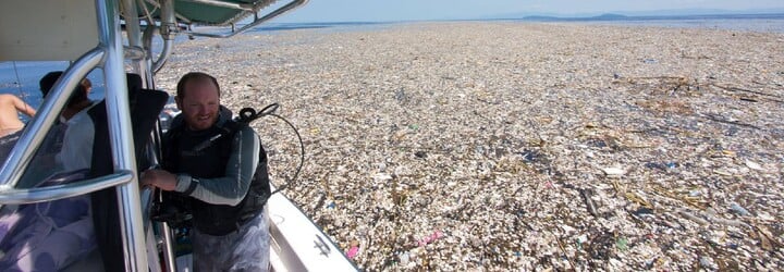Oceány plné nechutného odpadu. Tuny plastových příborů, sáčků či igelitek ničí naši planetu