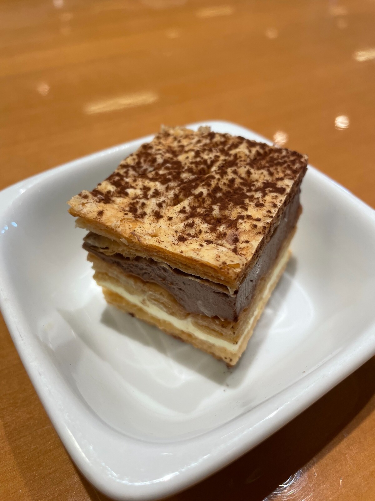 Koláč z bufetu na lodi.