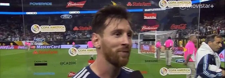 Frustrovaný Ronaldo hodil reportérovi mikrofón rovno do jazera. Messi si však užíva dokonalý turnaj Copa América