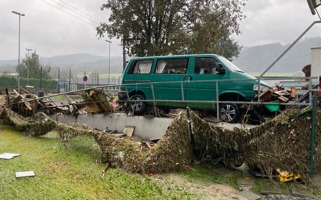 FOTO: Muž v České Vsi měl doma 3,5 metru vody. Teď pro nás zdokumentoval situaci na Jesenicku