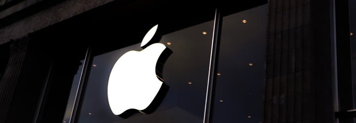 Apple žaluje izraelskou firmu NSO Group. Jejich software umožňoval hacknout iPhone