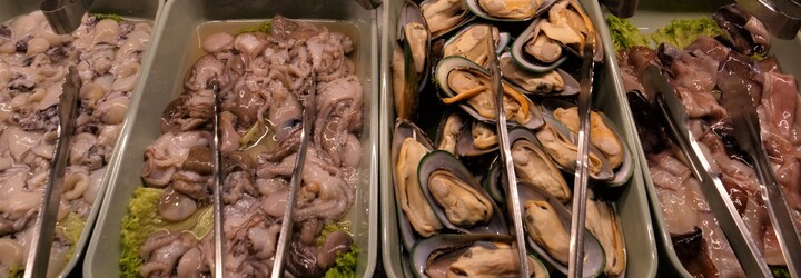 Smradľavé sushi aj božská čokoládová fontána. Navštívili sme 5 all you can eat reštaurácií v Bratislave