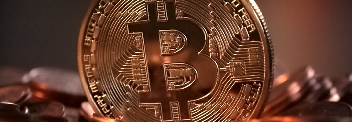 KFC začalo nabízet kyblík za bitcoiny. První várka speciální edice se okamžitě rozprodala