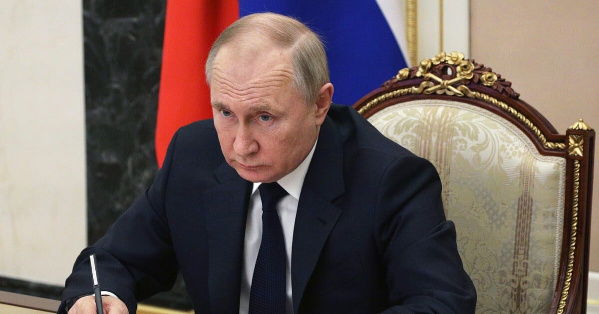 Putin: „Atentát na Chameneího byl porušením norem lidské morálky a mezinárodního práva“