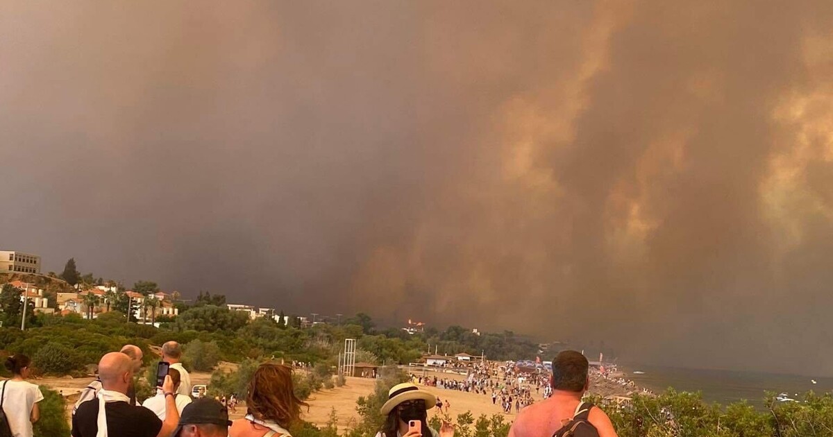 Hoří celá planeta? Zeptali jsme se odbornice na klima na požáry v Řecku