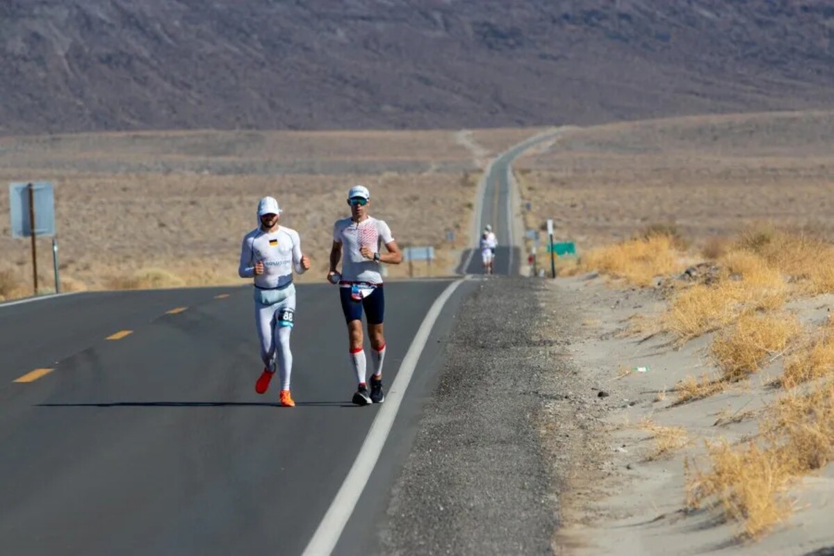 Badwater patrí medzi najnáročnejšie maratóny sveta. Bežci bojujú s horúčavami aj nadmorskou výškou.